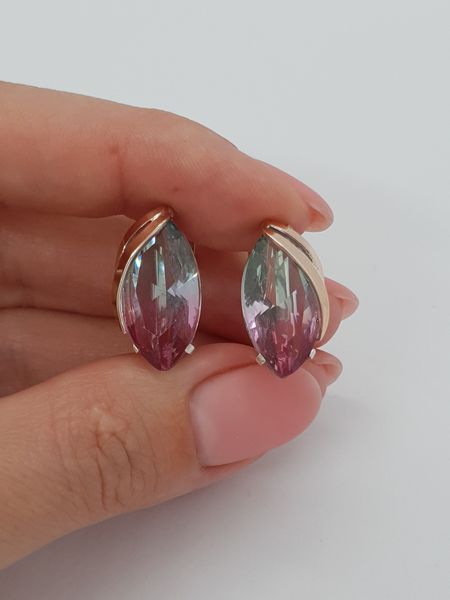Earrings (MATDelta)